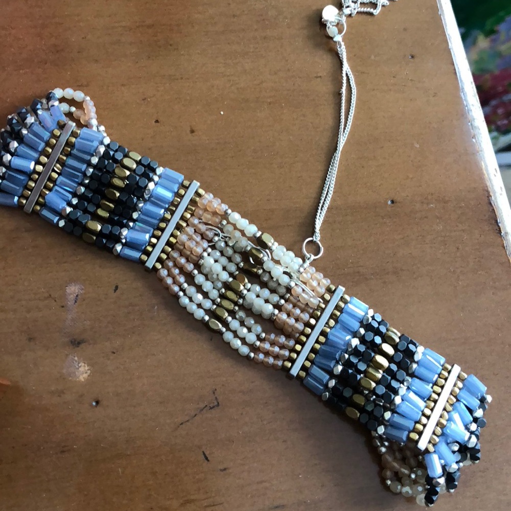 Beaded chocker necklace